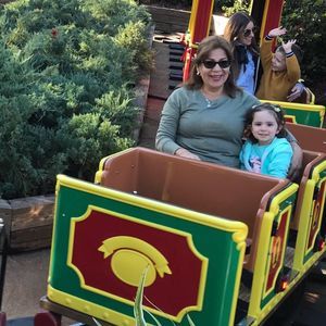 Meet your Posher, N lourdes